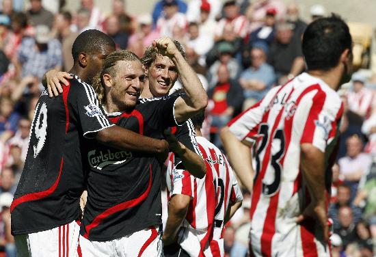 国乒8-2战胜法国队，豪取六连胜，王曼昱轰出11：2，梁靖崑丢两局