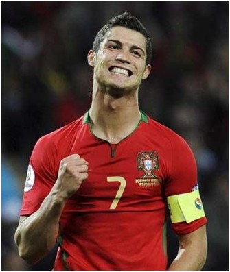 中超或将迎来解散潮，记者曝严重欠薪隐忧，梅州客家有望成最大赢家（中超恐现解散风暴：记者揭欠薪危机，梅州客家或将渔翁得利）