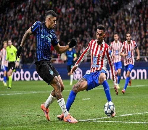 法甲裁判主管：卡马拉飞铲舍瓦利耶未染红，问题出在视频回放（法甲裁判负责人：卡马拉飞铲舍瓦利耶未被罚下，症结在VAR回放）