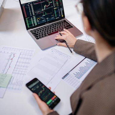 Introduce Our Projects - 问鼎APP